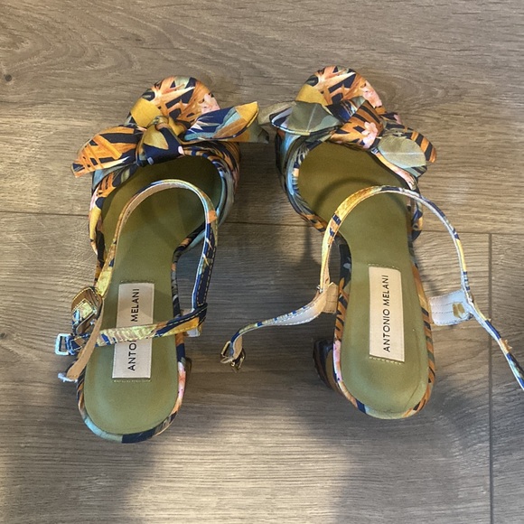 ANTONIO MELANI heels - Picture 4 of 6